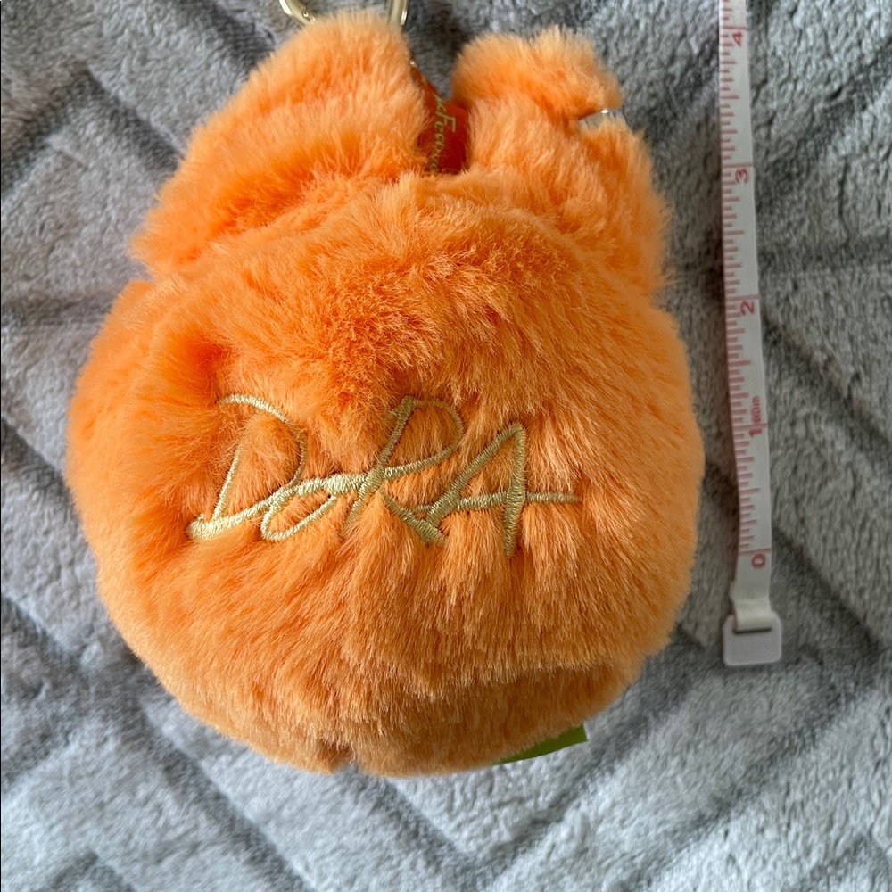 • Dora Fuzzy Keychain • - Picture 6 of 8